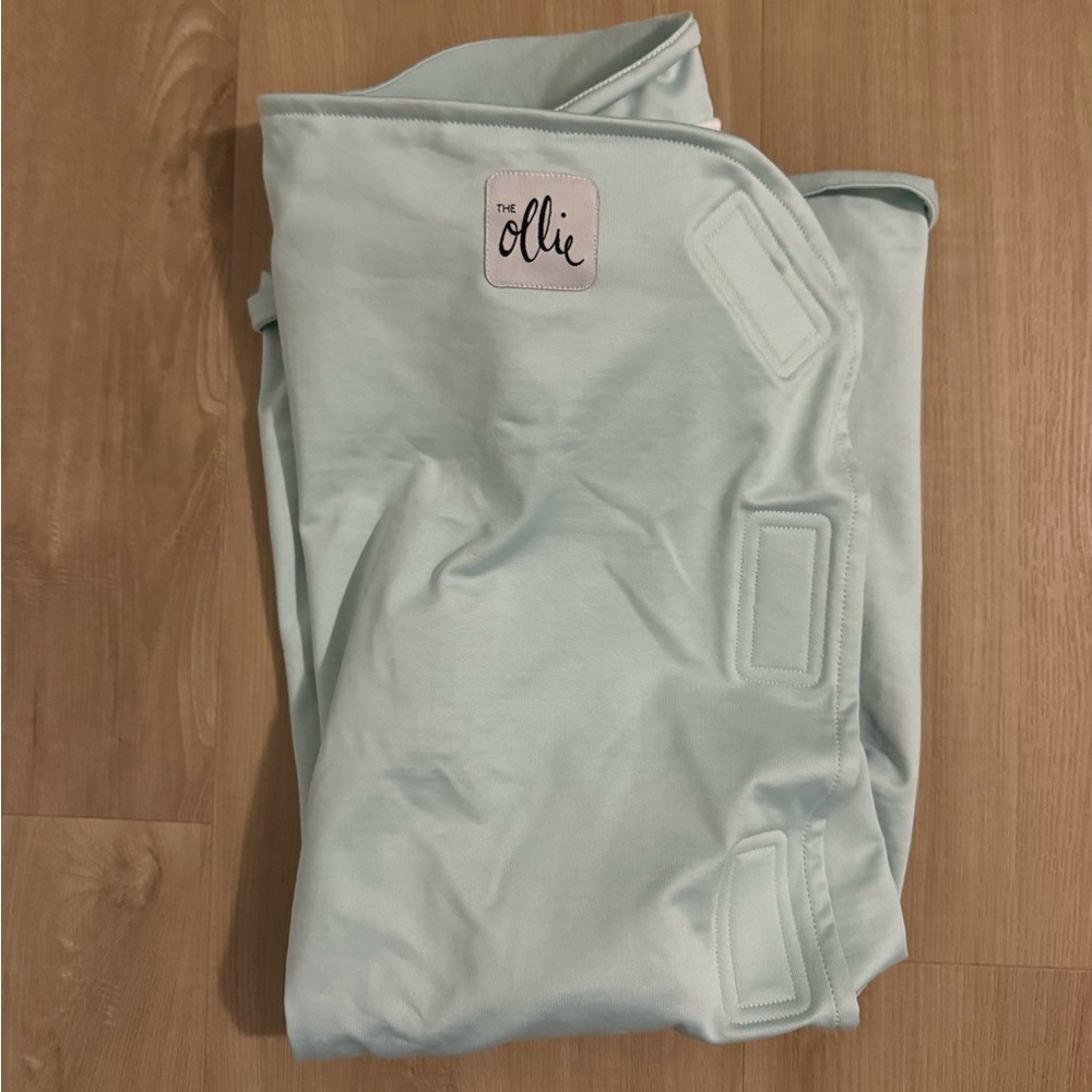 The Ollie Swaddle in Light Blue